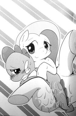 (C84) [Kezukaya (Ichiba)] DragonShy (My Little Pony: Friendship is Magic) [Spanish] [LKNOFansub] [Decensored] page 2